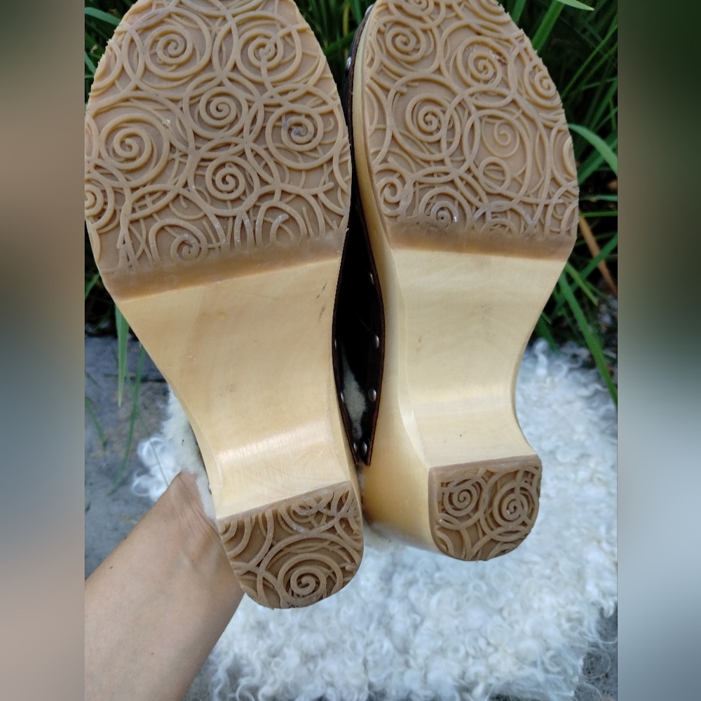 Ugg Kalie Genuine Black Leather Sheepskin Lined Wooden Clogs 7 - Picture 5 of 11